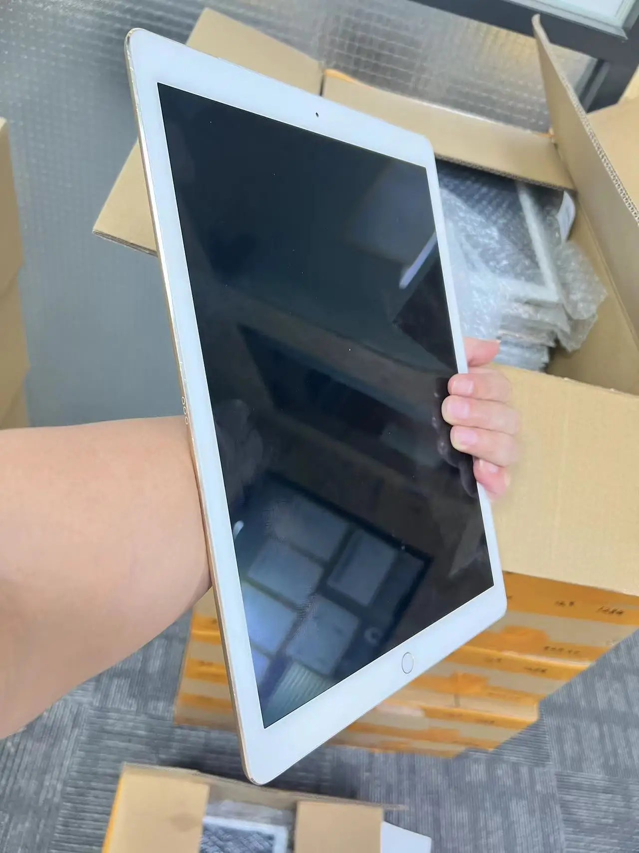 Original Apple iPad Pro 12.9'' 2017/2018 Unlocked iPad 2nd/3rd Gen Wifi+Cellular ROM 64/256GB RAM 4GB 12MP IPS LCD iOS 96% New