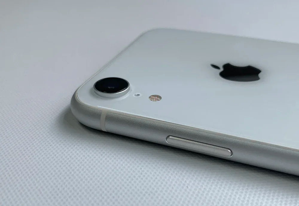 Unlocked Original Apple iPhone XR 64/128/256GB ROM, 3GB RAM, iOS, A12 Bionic Hexa-Core, 6.1'' Display, 12MP Single Camera xr