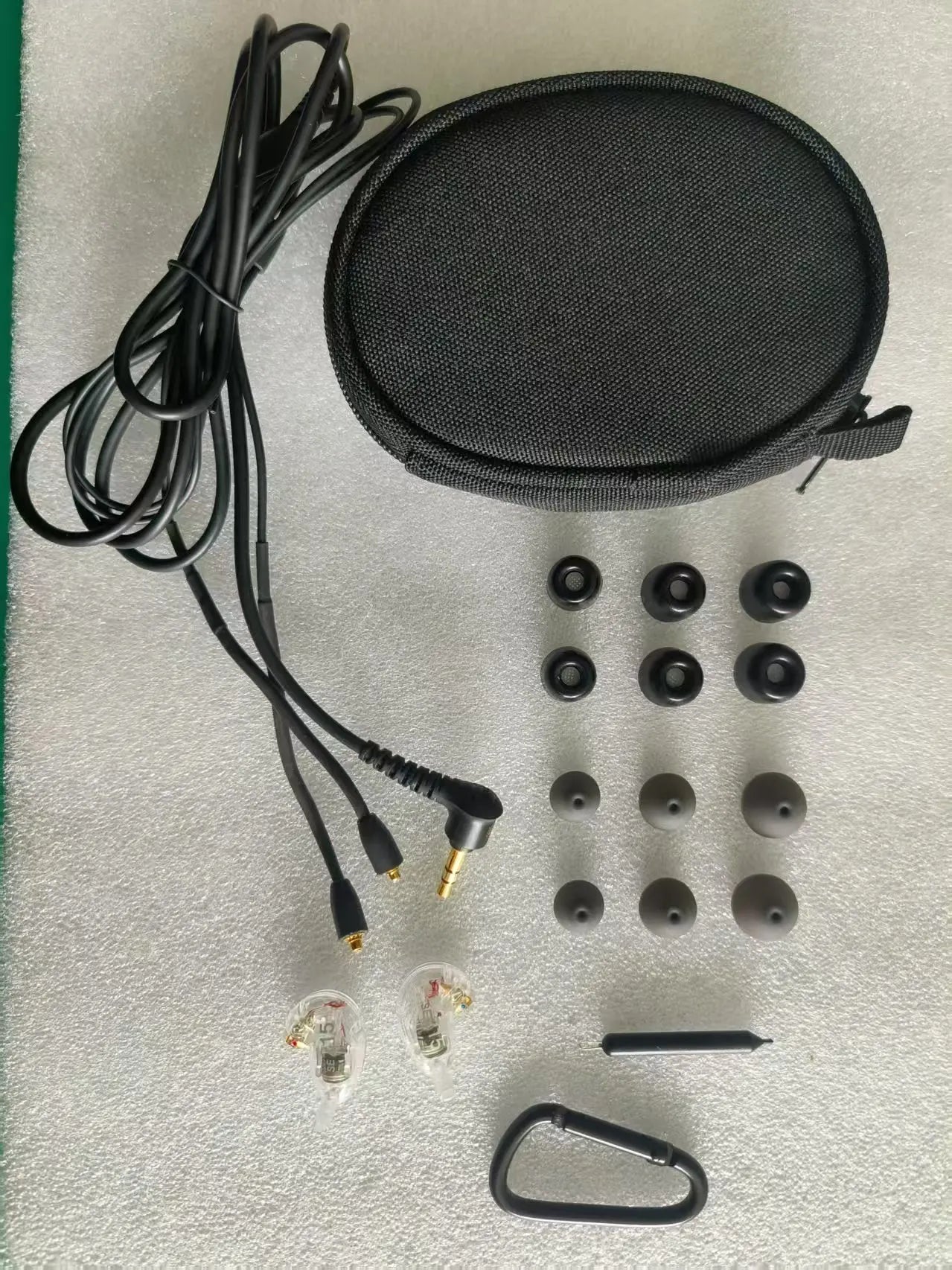 Brand headphone SE215 Earphons Hi-fi Stereo Noise Canceling 3.5MM se215 In ear Earphones Detchabl wire headset with Box VS SE535 - Universal Market