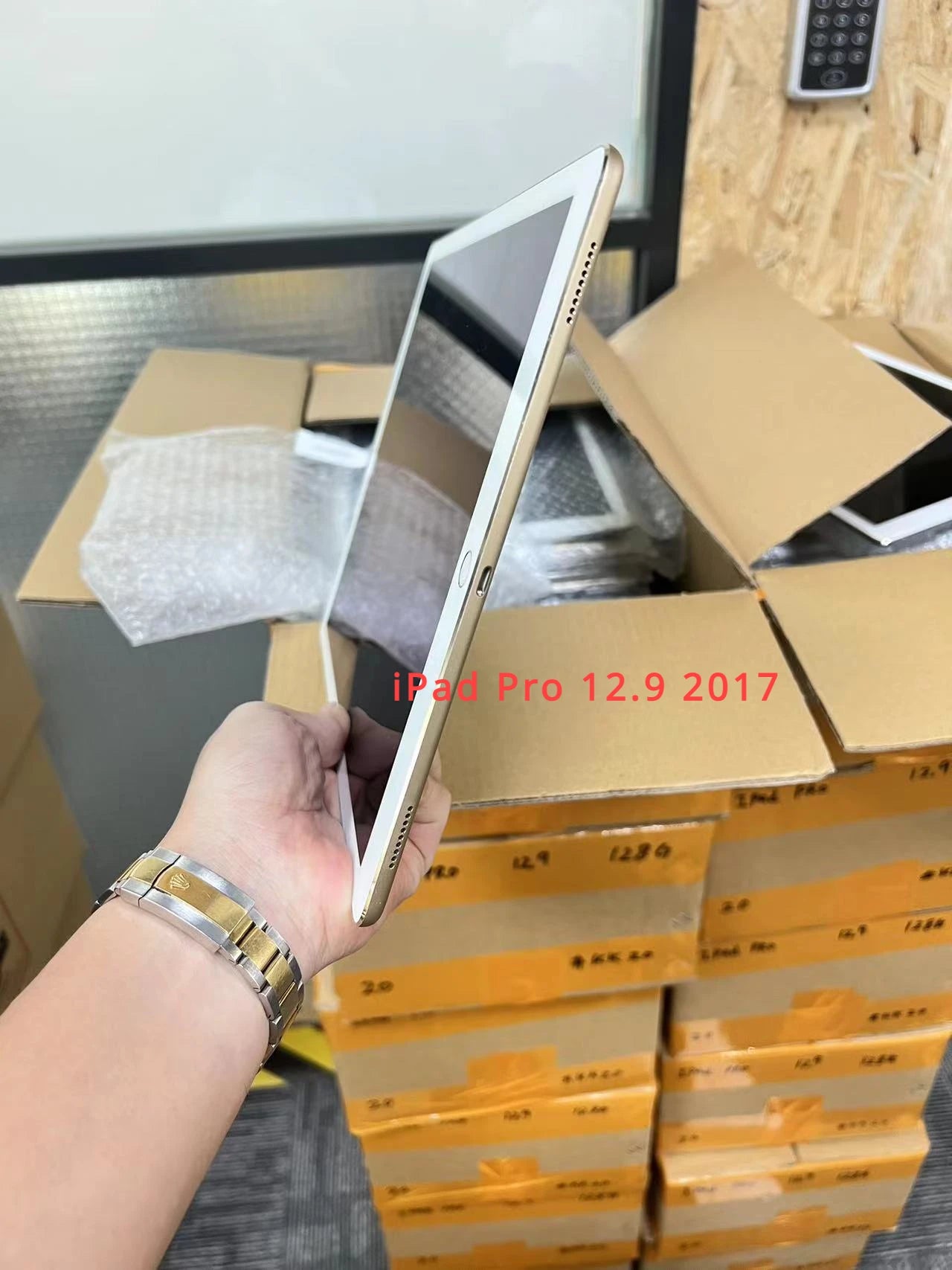 Original Apple iPad Pro 12.9'' 2017/2018 Unlocked iPad 2nd/3rd Gen Wifi+Cellular ROM 64/256GB RAM 4GB 12MP IPS LCD iOS 96% New