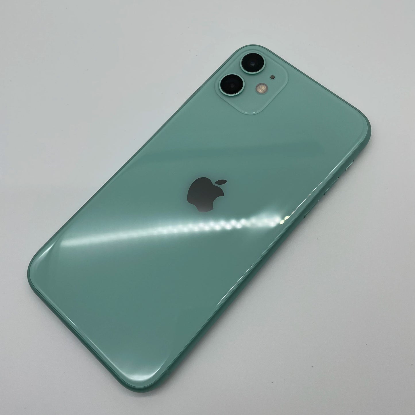 Apple iPhone 11 4GB RAM 64/128/256GB ROM Original Unlocked 6.1" Liquid Retina IPS LCD NFC 4G Cell Phone Fast Shipping - Universal Market