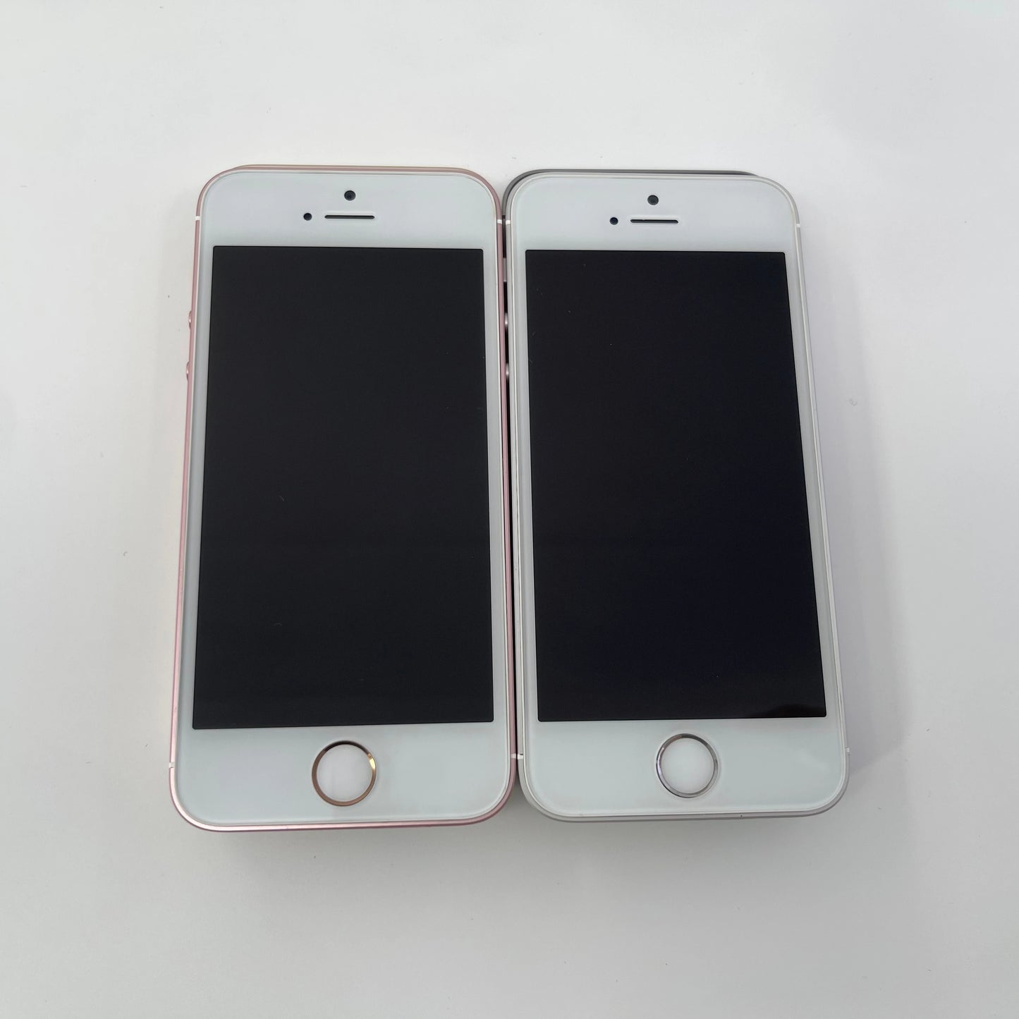 Original Unlocked Apple iPhone SE 2GB RAM 16G/32G/64GB ROM Mobile Phone A9 iOS 9 Dual Core 4G LTE 4.0'' Fingerprint Smartphone - Universal Market