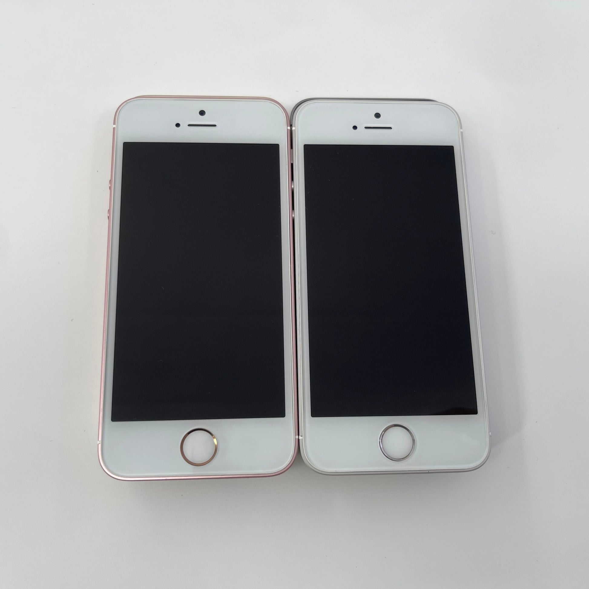 Original Unlocked Apple iPhone SE 2GB RAM 16G/32G/64GB ROM Mobile Phone A9 iOS 9 Dual Core 4G LTE 4.0'' Fingerprint Smartphone - Universal Market