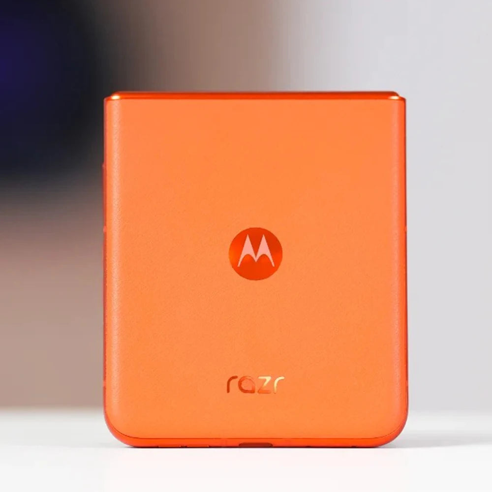 Motorola Moto razr 50 Folded Screen Phone Main 6.9 inch FHD+ pOLED Secondary screen 3.6 inch Dimensity 7300X 50MP