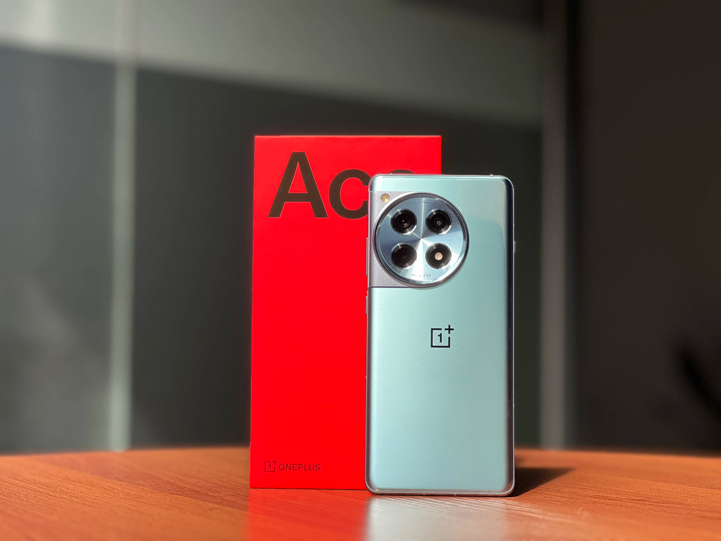 Oneplus ACE 3 5G Global Rom Snapdragon 8 Gen 2 6.78'' 1.5K 120Hz AMOLED Display Screen 5500mAh Battery 100W SUPERVOOC Charge