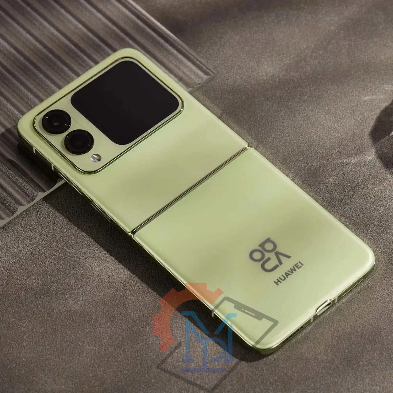 Original Huawei Nova Flip Foldable Phone 6.94 Inches 120Hz Display HarmonyOS 4.2 Camera 50MP 66W Wired NFC Smartphone