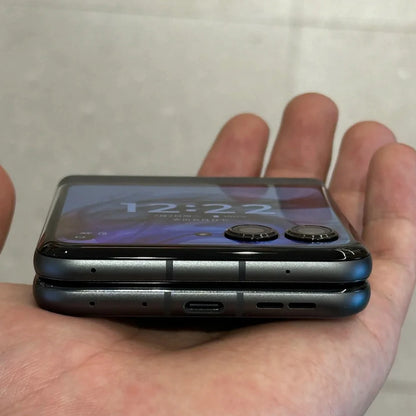 Motorola Moto razr 50 Folded Screen Phone Main 6.9 inch FHD+ pOLED Secondary screen 3.6 inch Dimensity 7300X 50MP