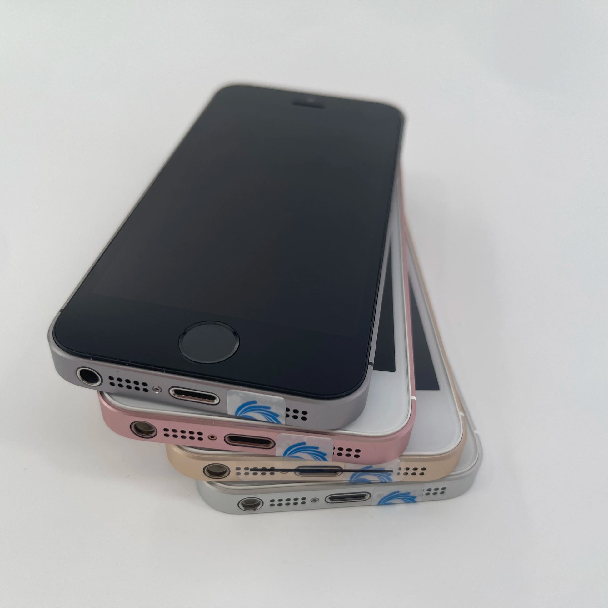 Original Unlocked Apple iPhone SE 2GB RAM 16G/32G/64GB ROM Mobile Phone A9 iOS 9 Dual Core 4G LTE 4.0'' Fingerprint Smartphone - Universal Market